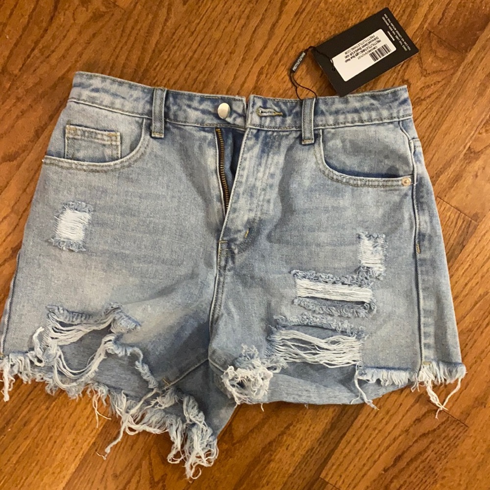 Pretty Little Thing Jean shorts